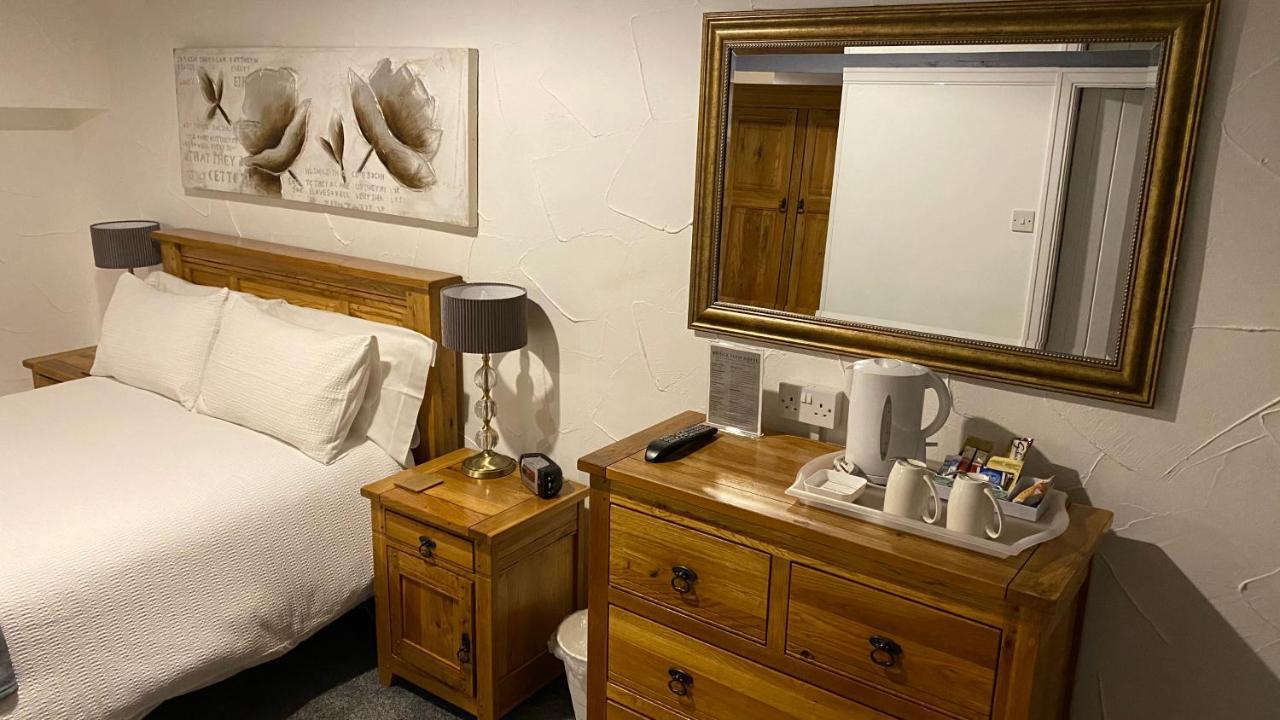 Bridge Farm Hotel Λιντς Εξωτερικό φωτογραφία