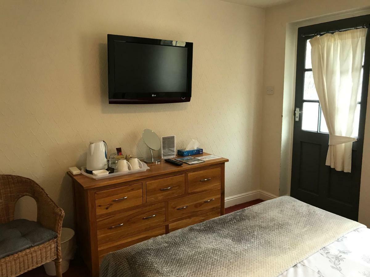 Bridge Farm Hotel Λιντς Εξωτερικό φωτογραφία